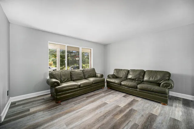 $319,900 | 252 Glenwood Circle, Manchester, MI 48158