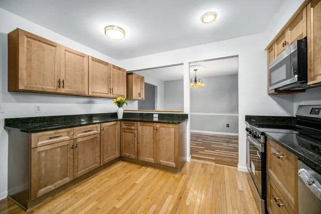 $319,900 | 252 Glenwood Circle, Manchester, MI 48158