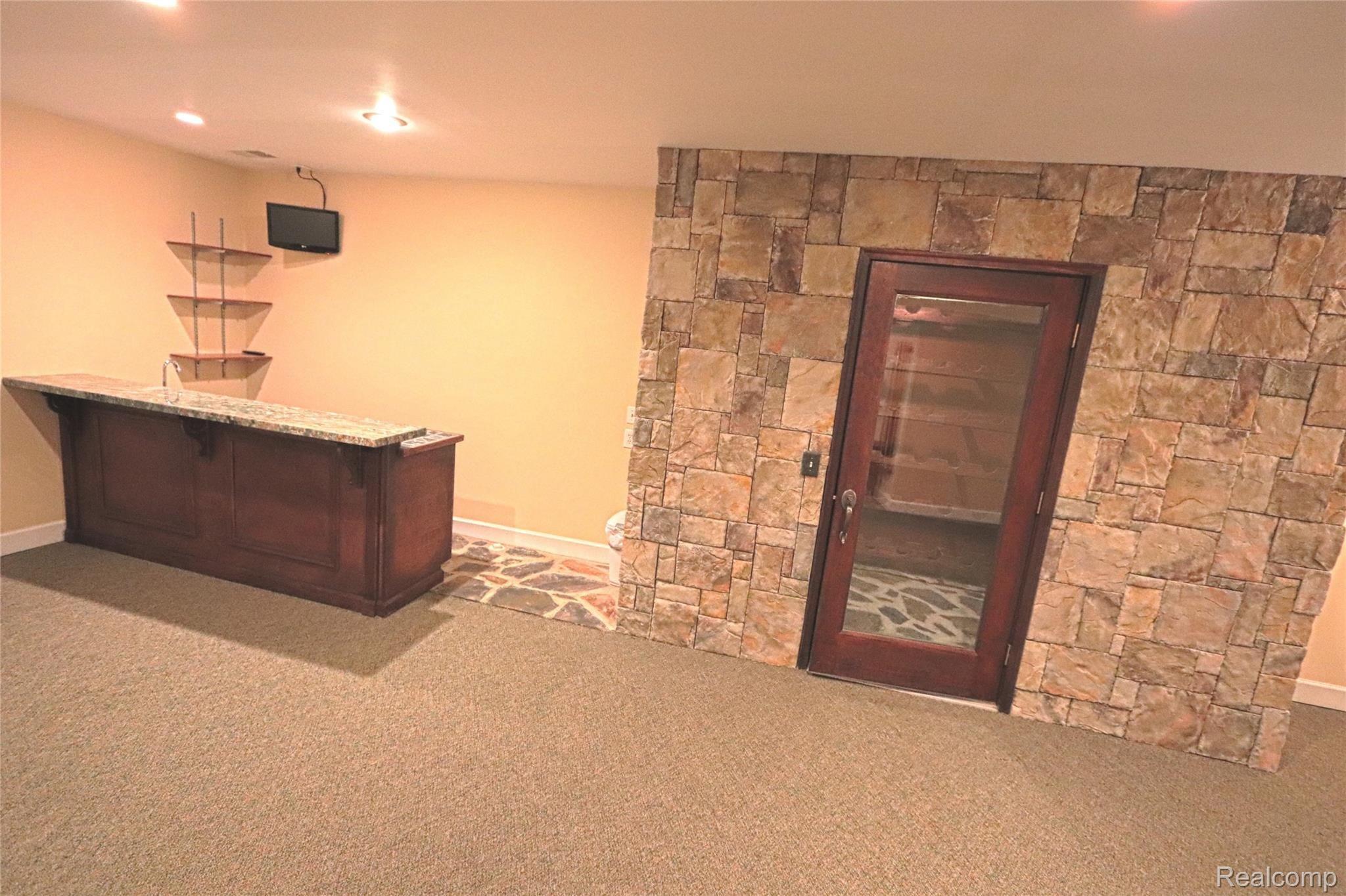 35359 Curtis Road Livonia, MI 48152 - Photo 63 of 71 IMG_0683_InPixio.jpg