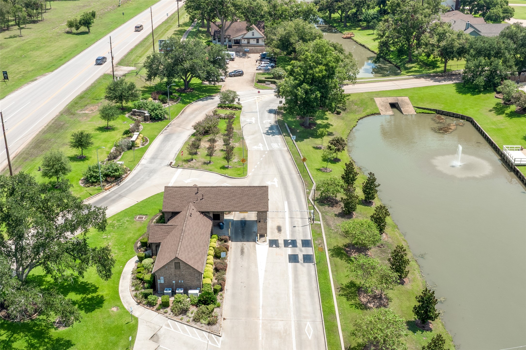 5303 Windrush Street Fulshear, TX 77441 - Photo 14 of 21 an aerial view of a house with a garden