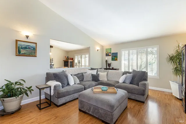 $925,000 | 209 Veronda Avenue, Cotati, CA 94931