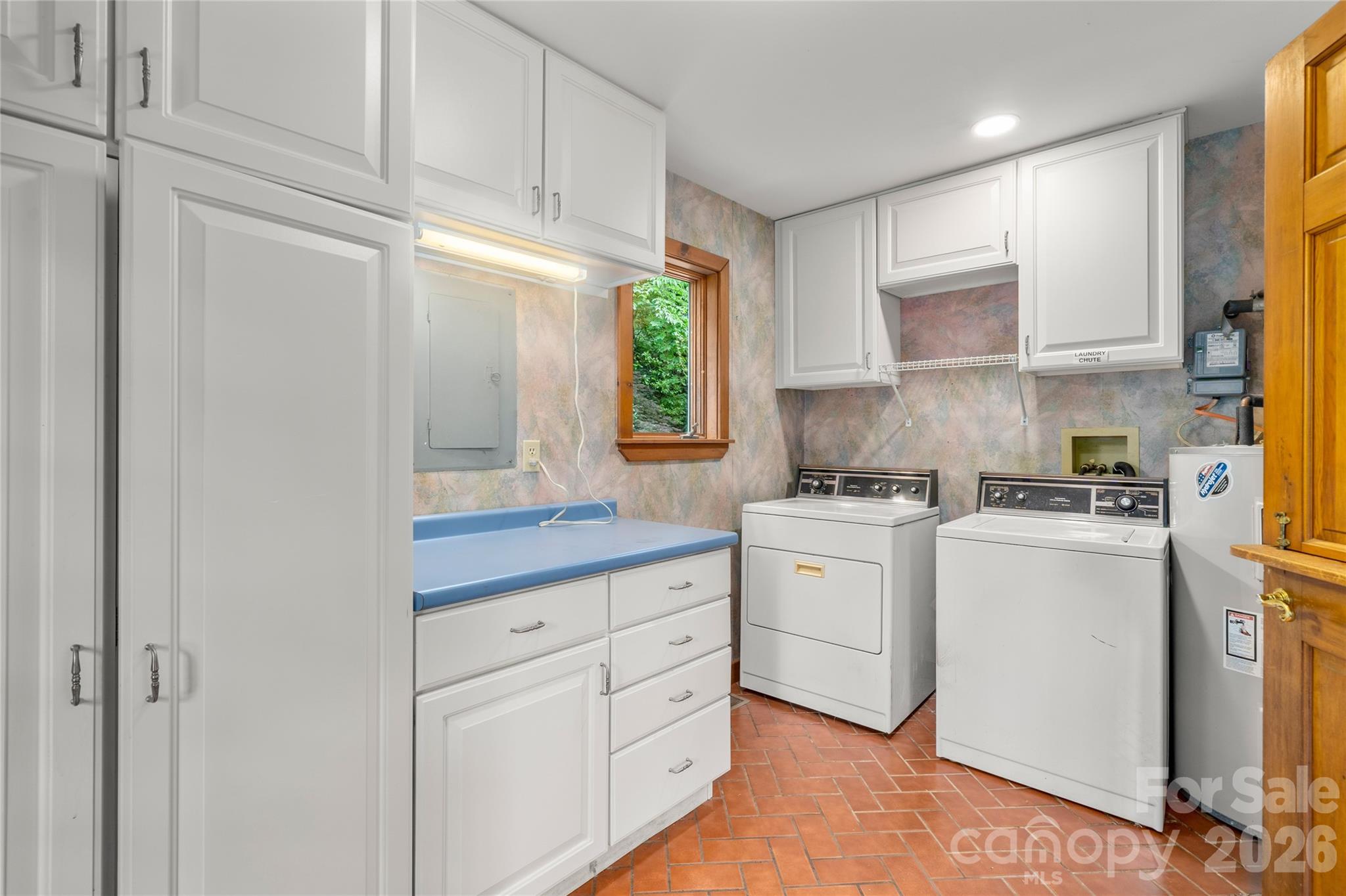 32 Delano Road Asheville, NC 28805 - Photo 19 of 47
