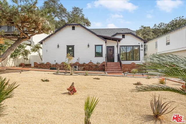 a view of a outdoor space