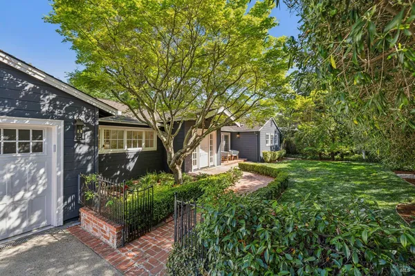 $4,000,000 | 14 Sylvan Lane, Ross, CA 94957