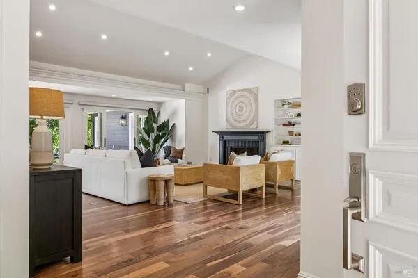 $4,000,000 | 14 Sylvan Lane, Ross, CA 94957