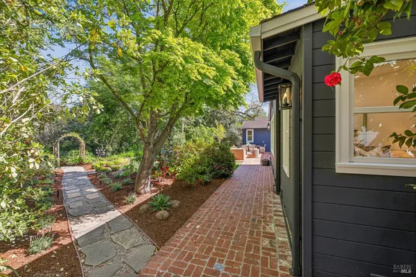 $4,000,000 | 14 Sylvan Lane, Ross, CA 94957