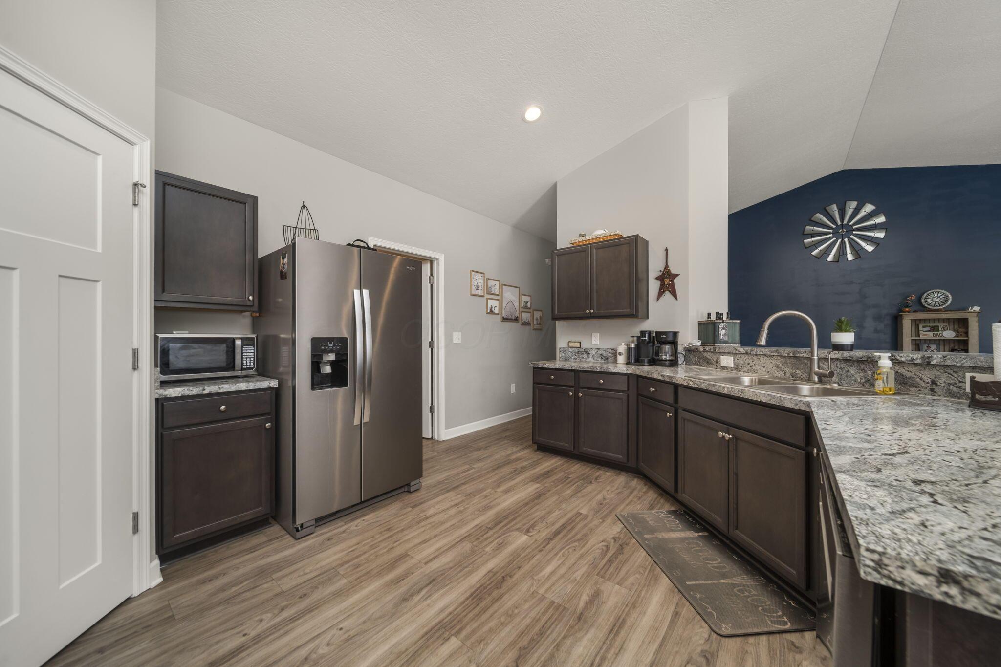 26927 Gay-Dreisbach Road Circleville, OH 43113 - Photo 20 of 48 KITCHEN