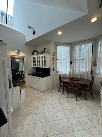 $6,100 | 132 Boylston Street, Unit 5, Boston, MA 02116