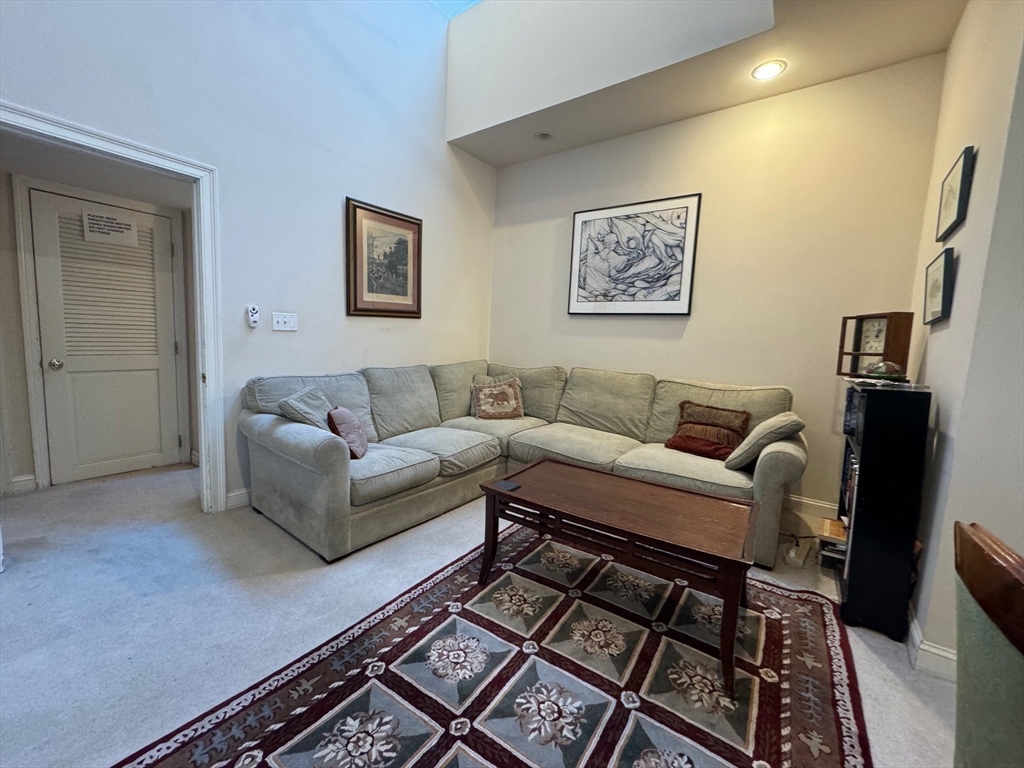 132 Boylston Street, Unit 5 Boston, MA 02116 - Photo 13 of 23