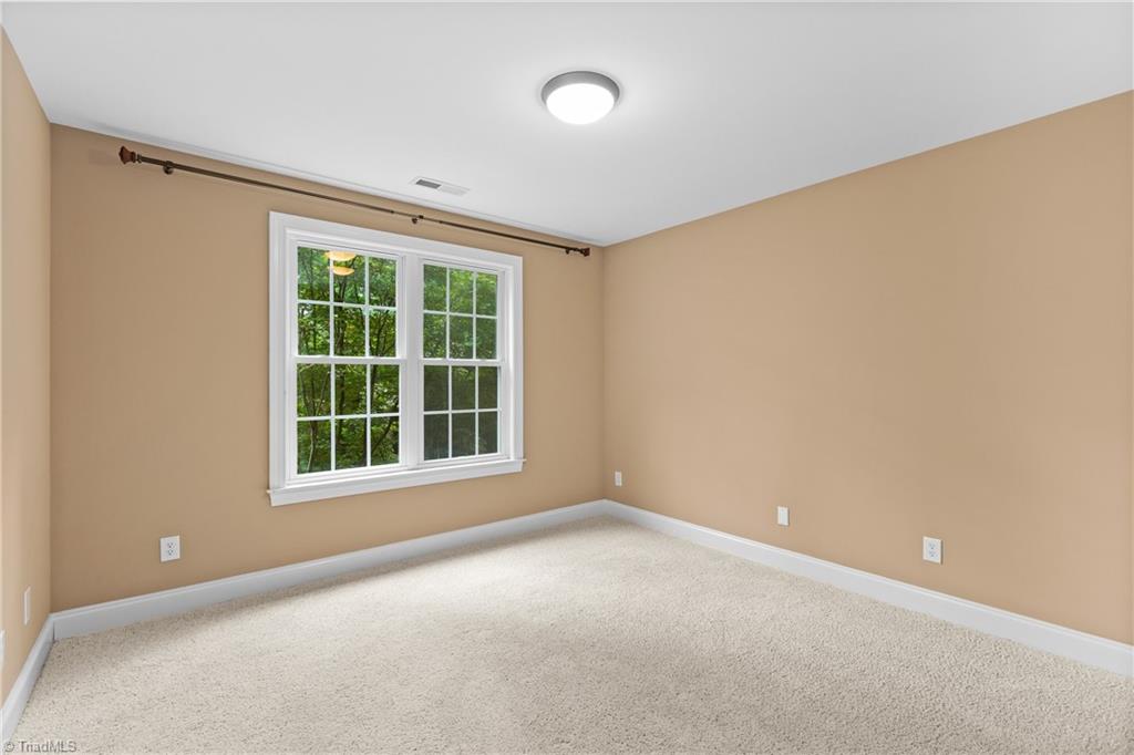 882 Horneytown Road High Point, NC 27265 - Photo 27 of 50 Upper level bedroom 3
