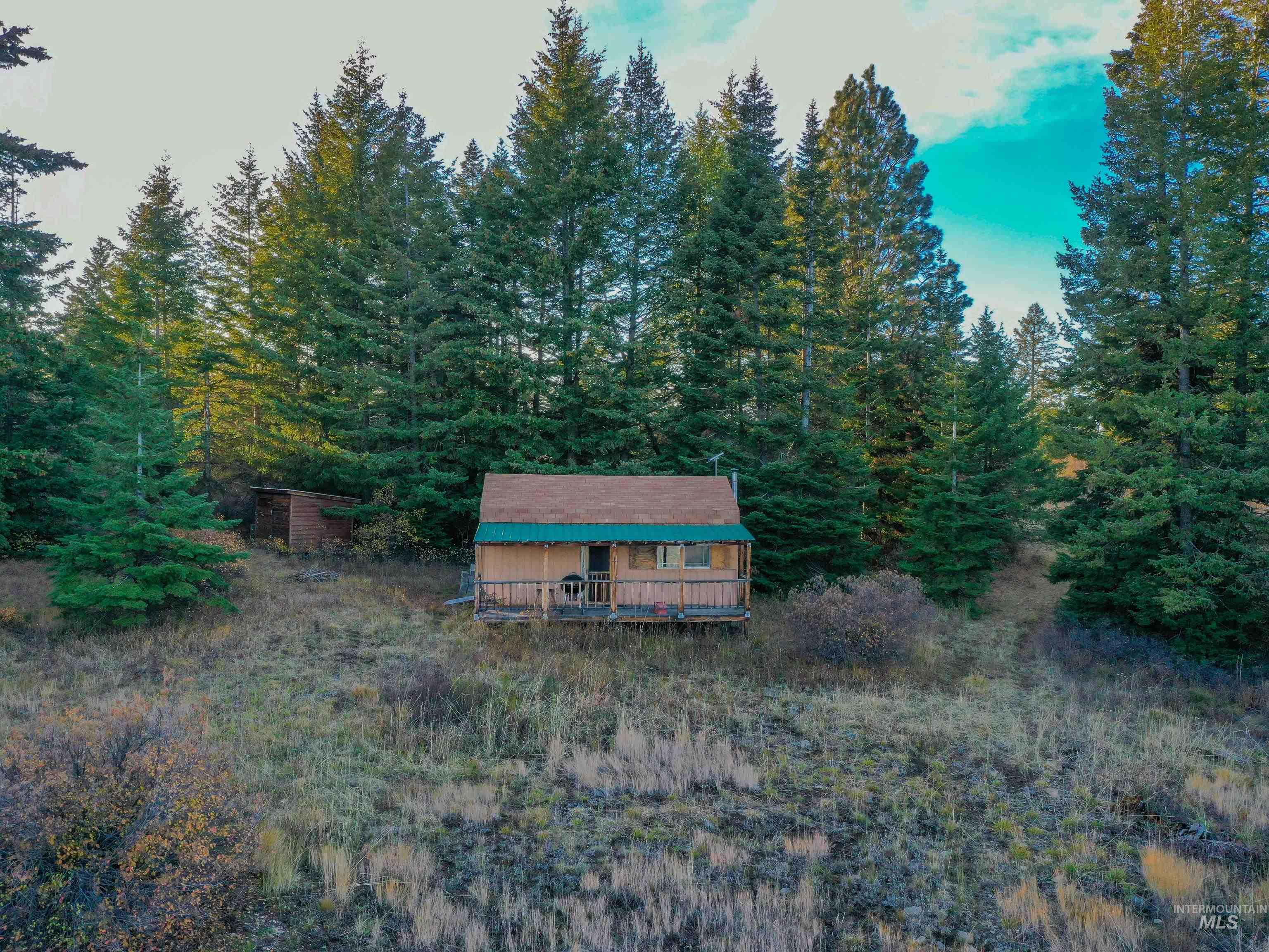 624 Radar Road Cottonwood, ID 83522 - Photo 4 of 38