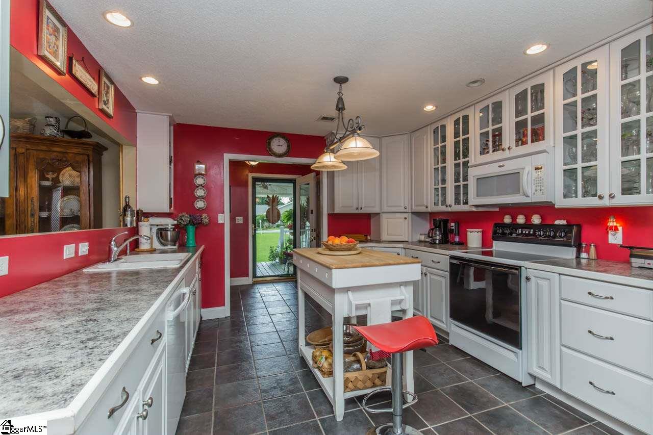 1120 Wilkins Road Inman, SC 29349 - Photo 7 of 25 Gallery Image 7