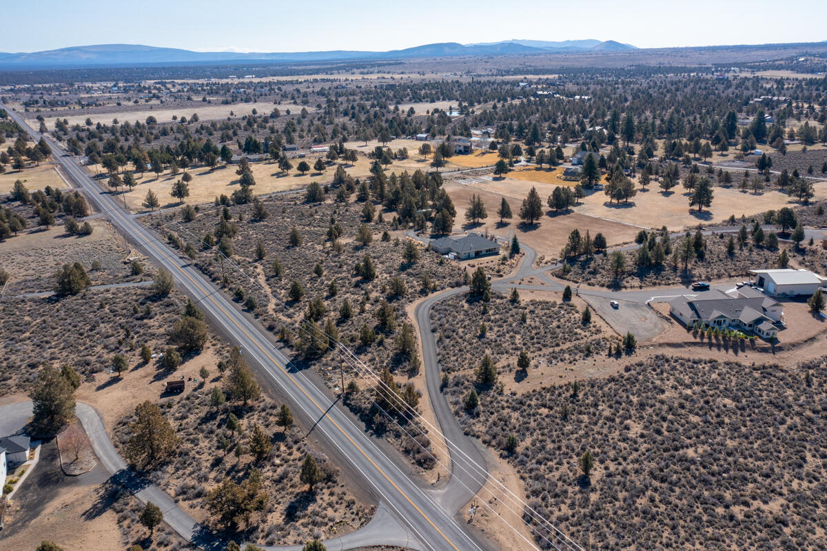 22143 Rickard Road Bend, OR 97702 - Photo 44 of 49 20220316-DJI_0800-HDRAROUNDTHEBENDREALES