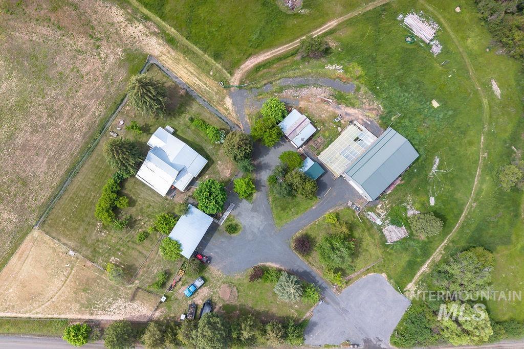 1035 Davis Road Viola, ID 83872 - Photo 25 of 31