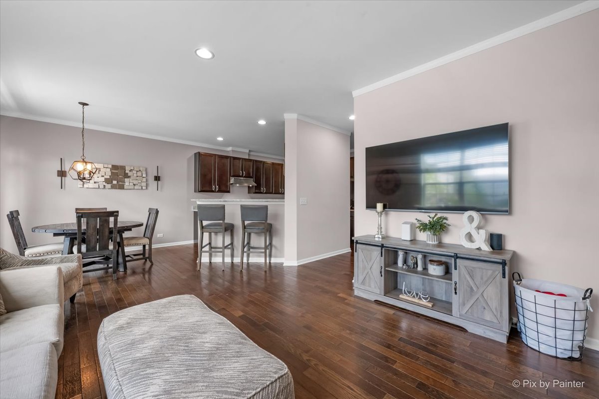272 Bennett Drive Carol Stream, IL 60188 - Photo 17 of 46