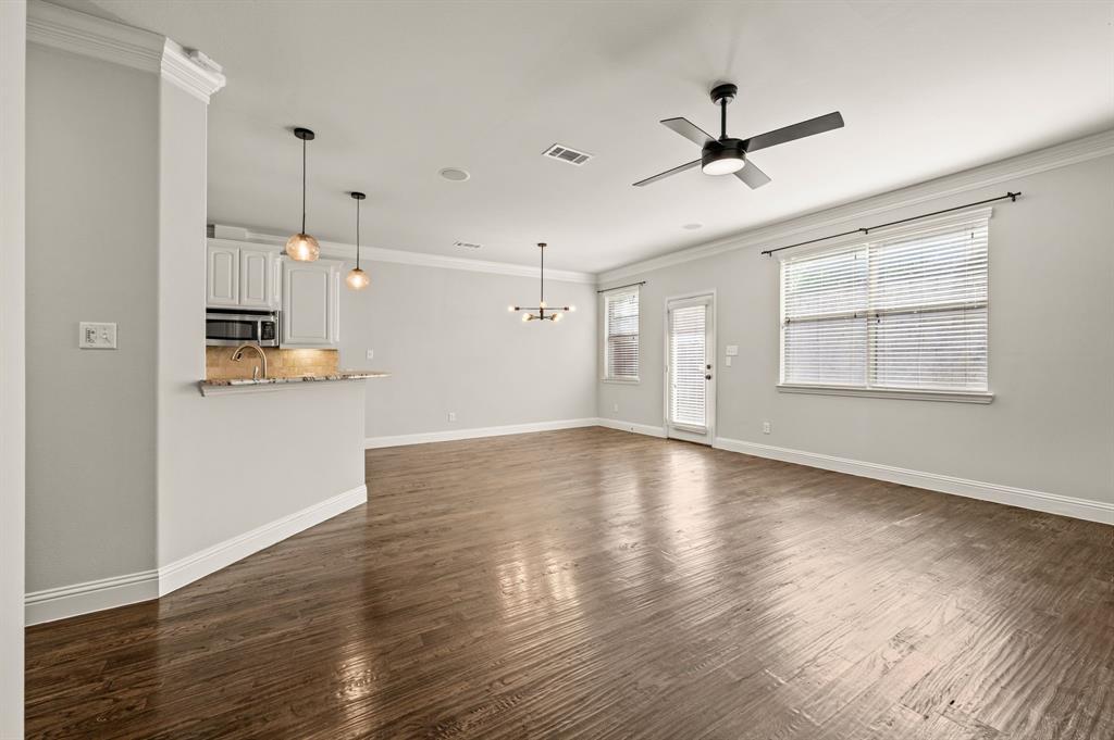 250 Churchill Loop Grapevine, TX 76051 - Photo 9 of 38