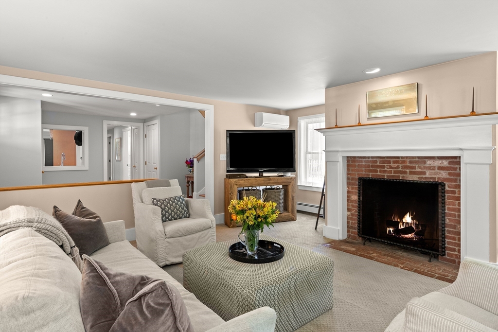 41 Washington Street Topsfield, MA 01983 - Photo 9 of 40