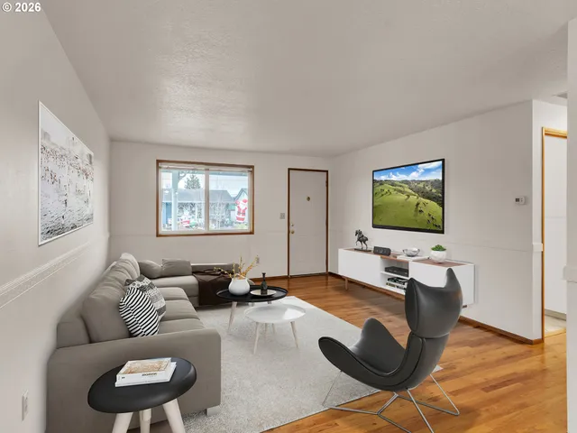 $279,000 | 1749 Thompson Road, Woodburn, OR 97071