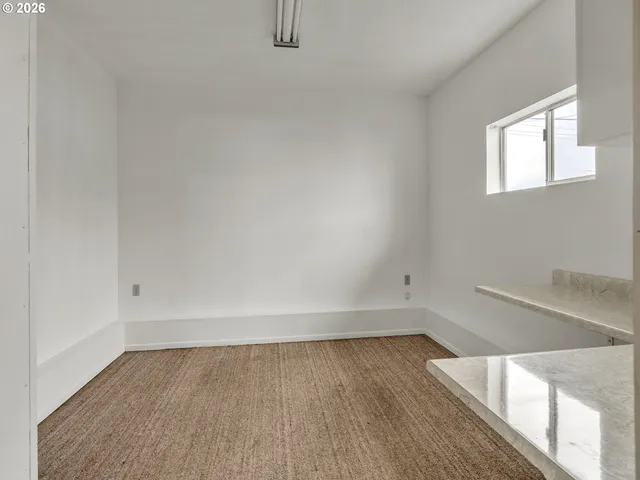 $279,000 | 1749 Thompson Road, Woodburn, OR 97071