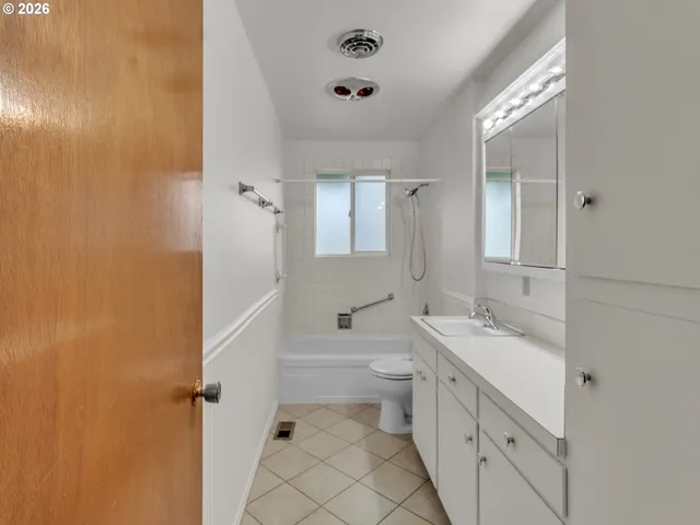 $279,000 | 1749 Thompson Road, Woodburn, OR 97071