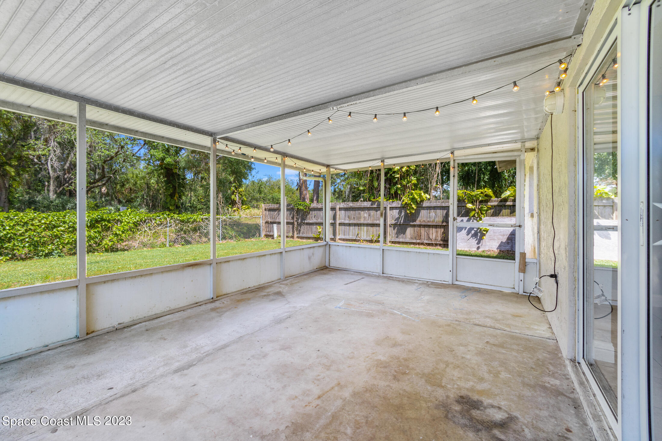 2798 Pembroke Road Melbourne, FL 32935 - Photo 13 of 39 A-12