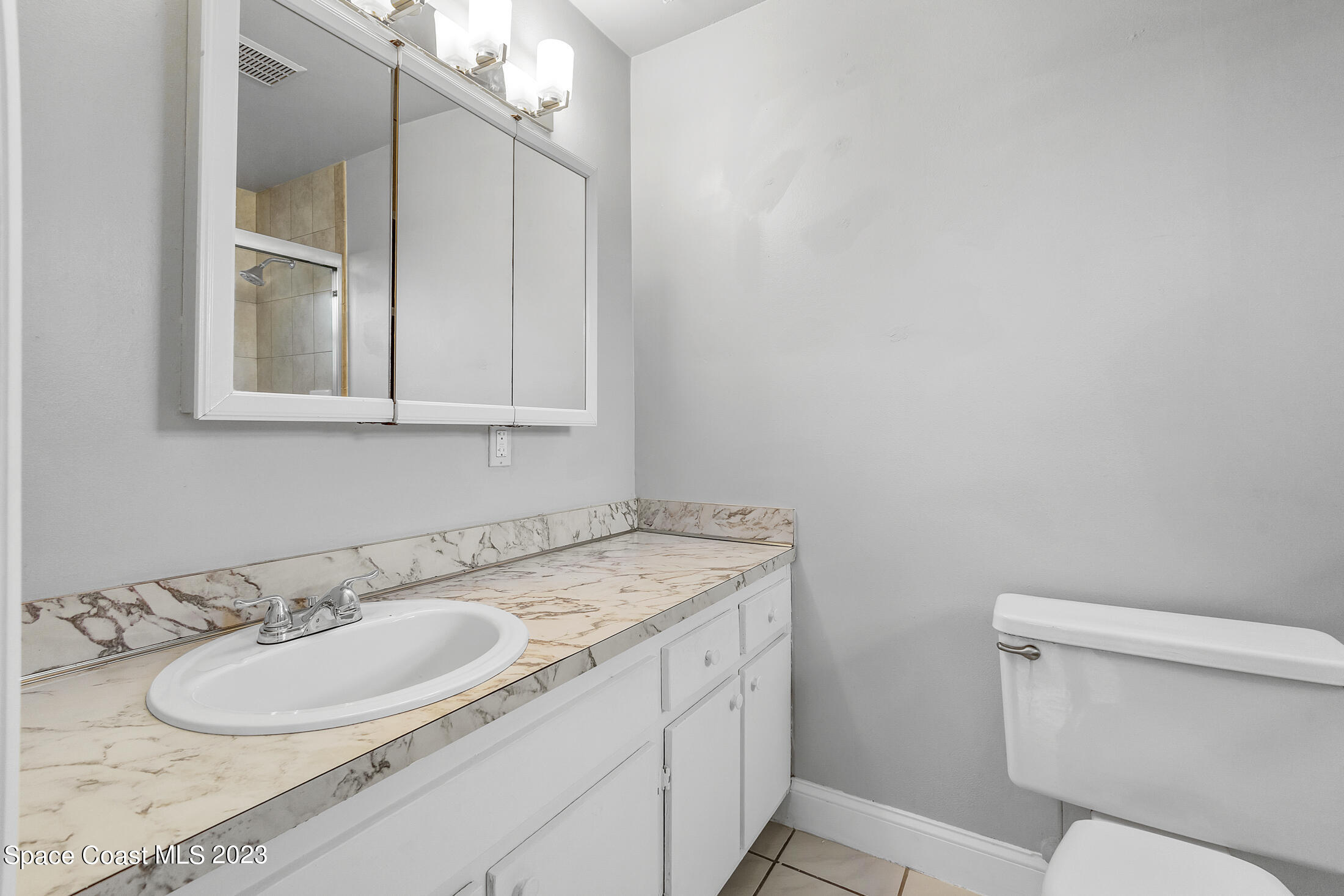 2798 Pembroke Road Melbourne, FL 32935 - Photo 21 of 39 A-14