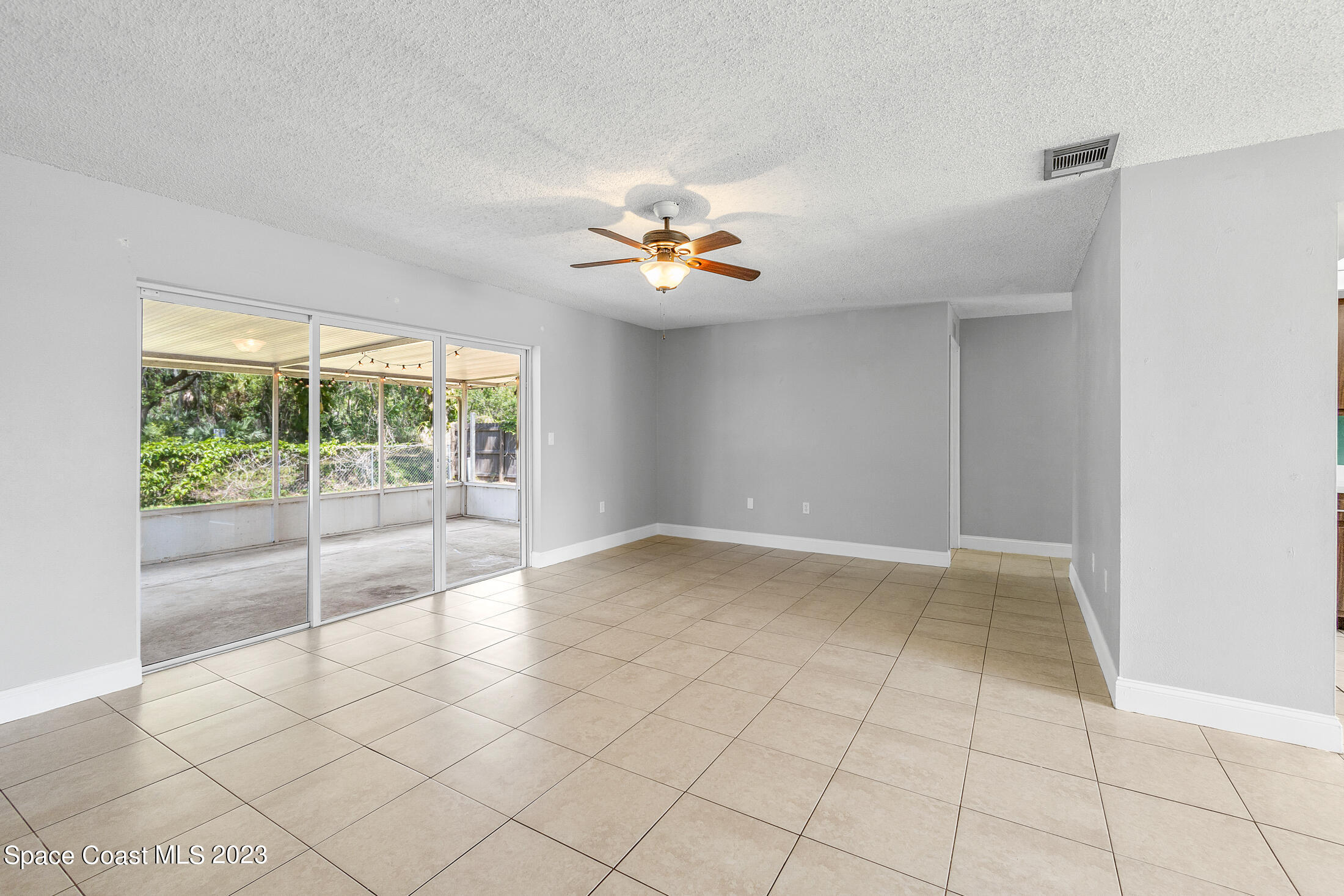 2798 Pembroke Road Melbourne, FL 32935 - Photo 30 of 39 A-27