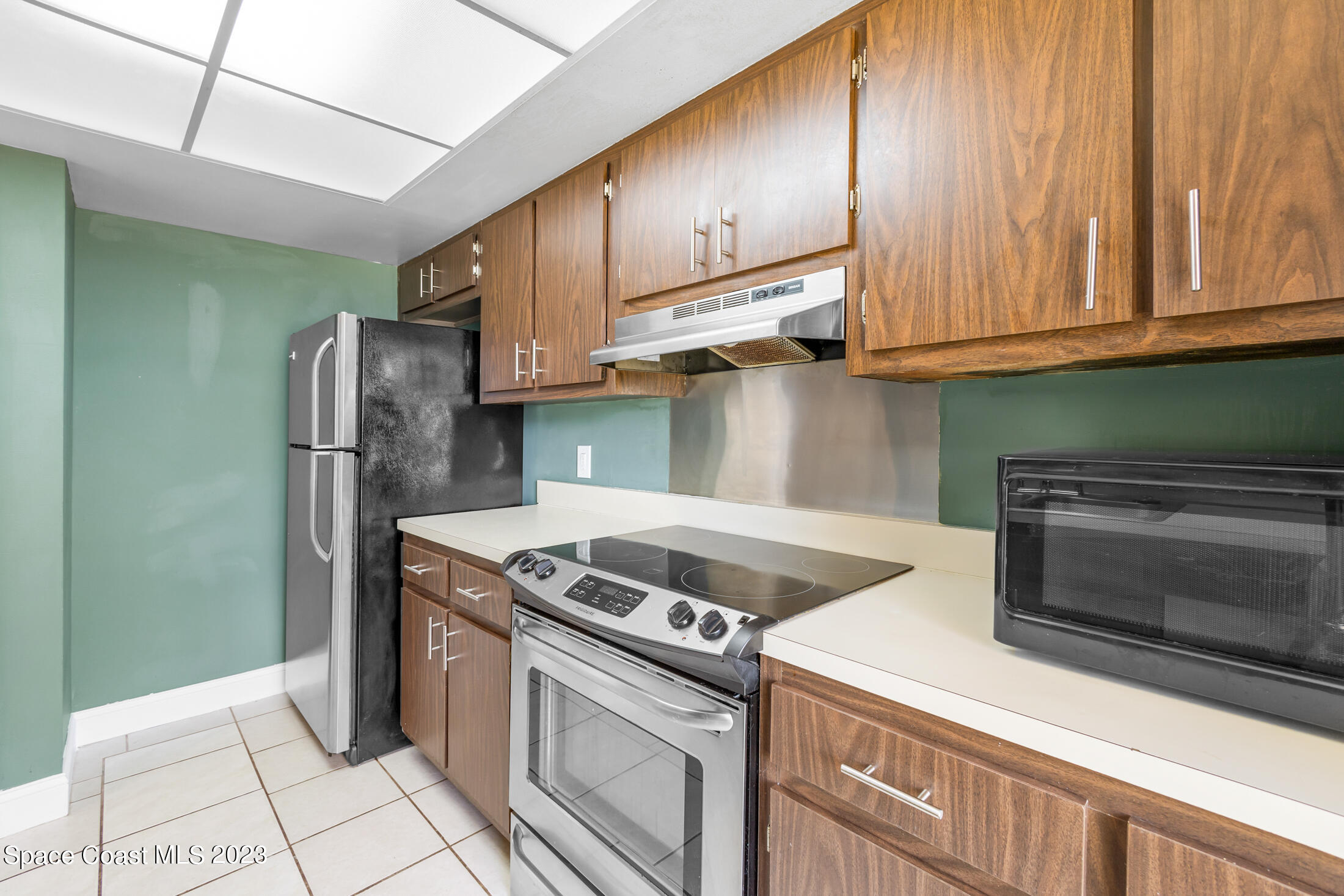 2798 Pembroke Road Melbourne, FL 32935 - Photo 31 of 39 A-28