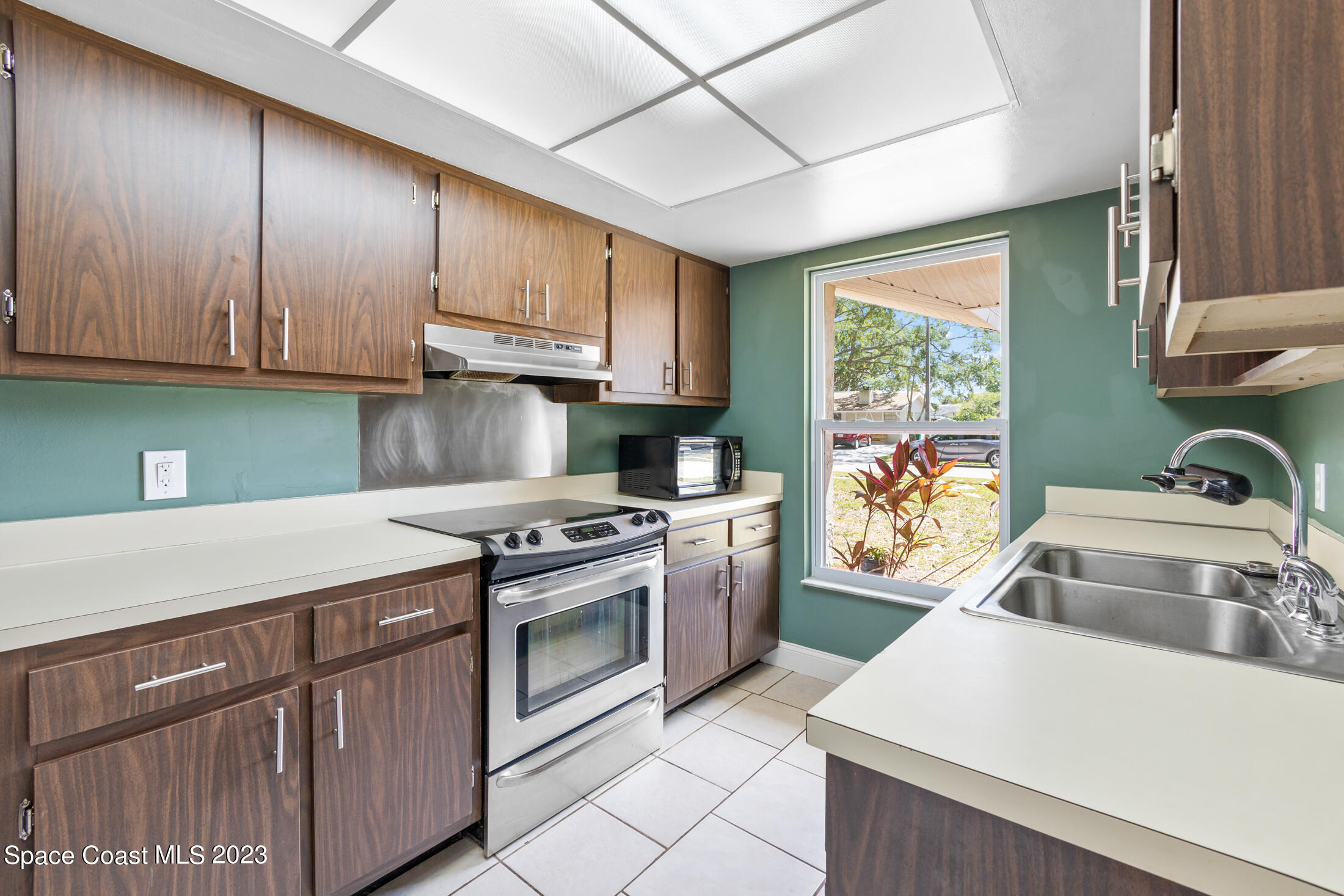 2798 Pembroke Road Melbourne, FL 32935 - Photo 33 of 39 A-30