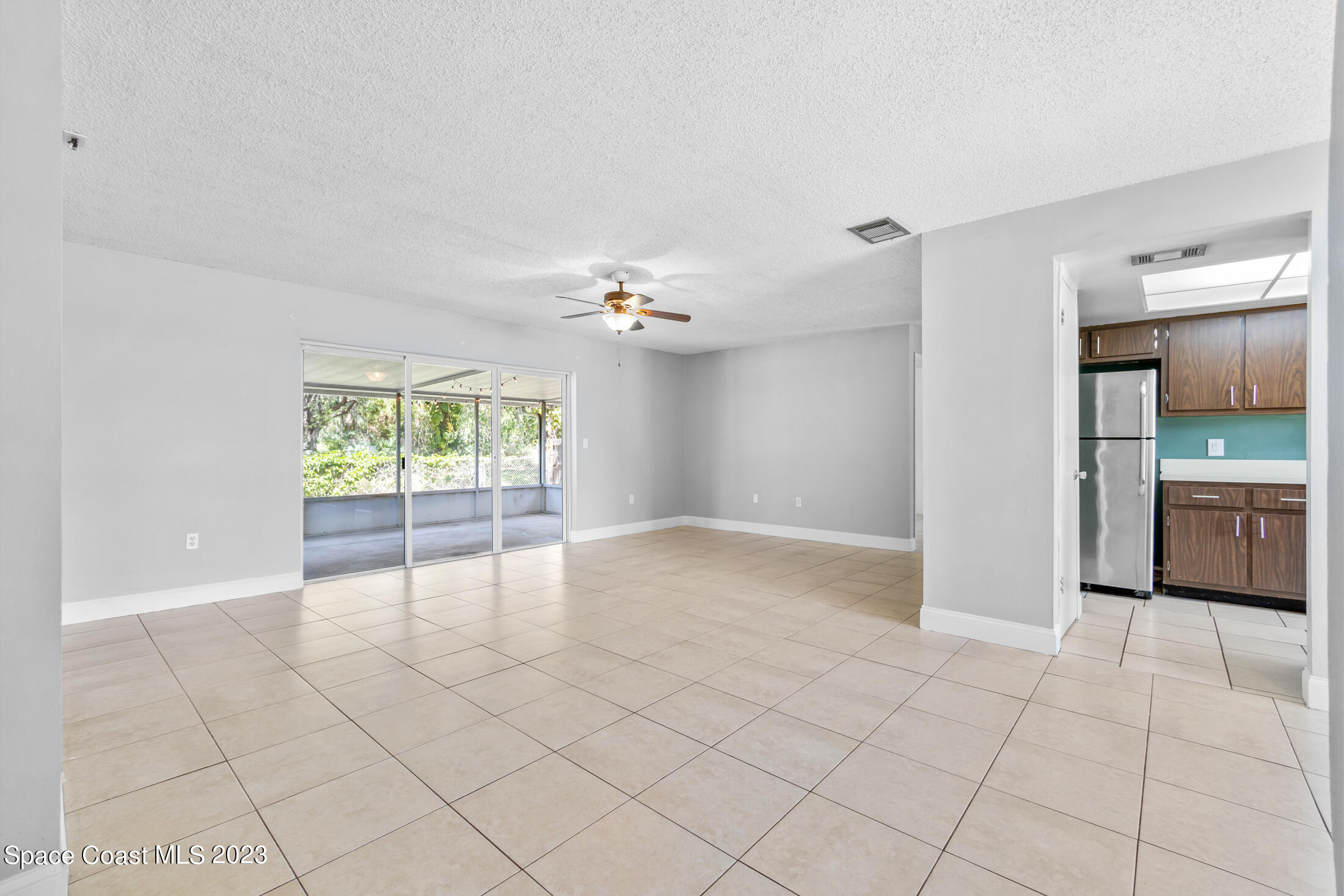 2798 Pembroke Road Melbourne, FL 32935 - Photo 35 of 39 A-33