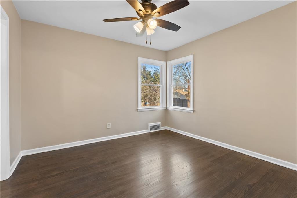 9804 East 68 Street Raytown, MO 64133 - Photo 20 of 36