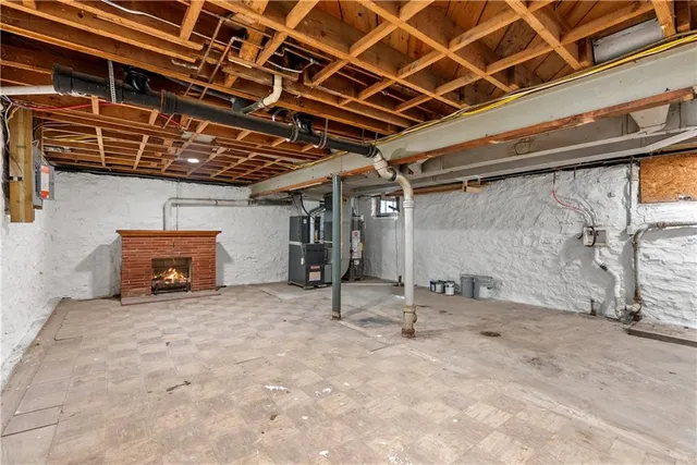 $199,900 | 9804 East 68 Street, Raytown, MO 64133