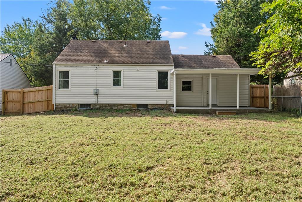 9804 East 68 Street Raytown, MO 64133 - Photo 35 of 36