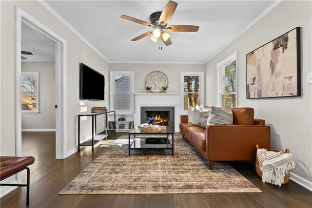 $199,900 | 9804 East 68 Street, Raytown, MO 64133