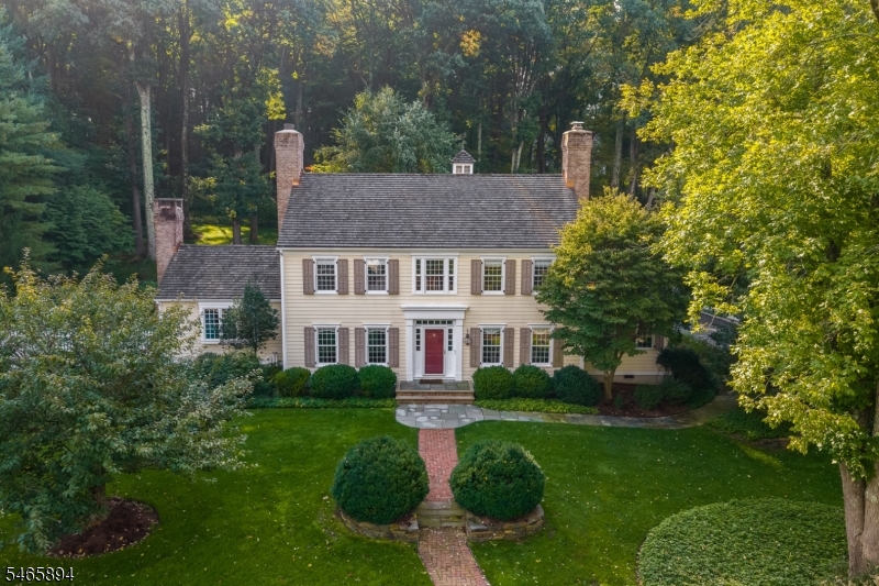 4 Barberry Row Chester, NJ 07930 - Photo 1 of 40 Gallery Image 1
