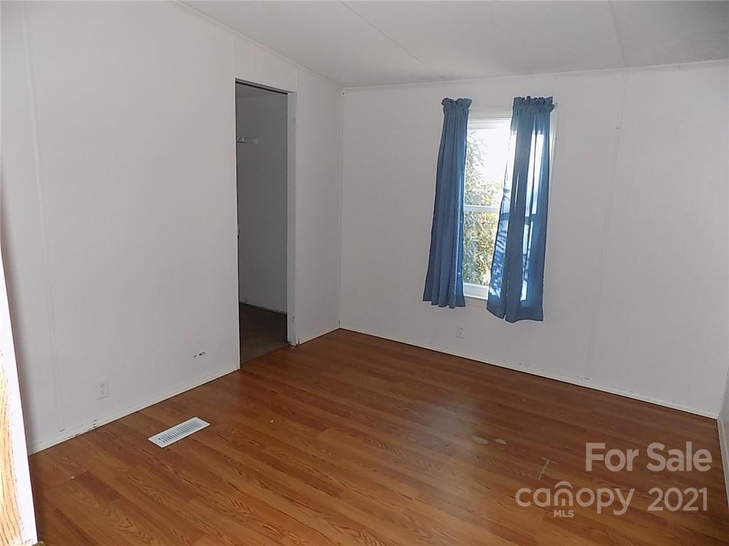 136 T R Foster Road Kings Mountain, NC 28086 - Photo 11 of 14 Gallery Image 11