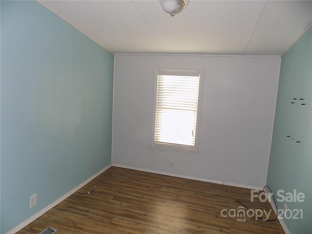 136 T R Foster Road Kings Mountain, NC 28086 - Photo 8 of 14 Gallery Image 8