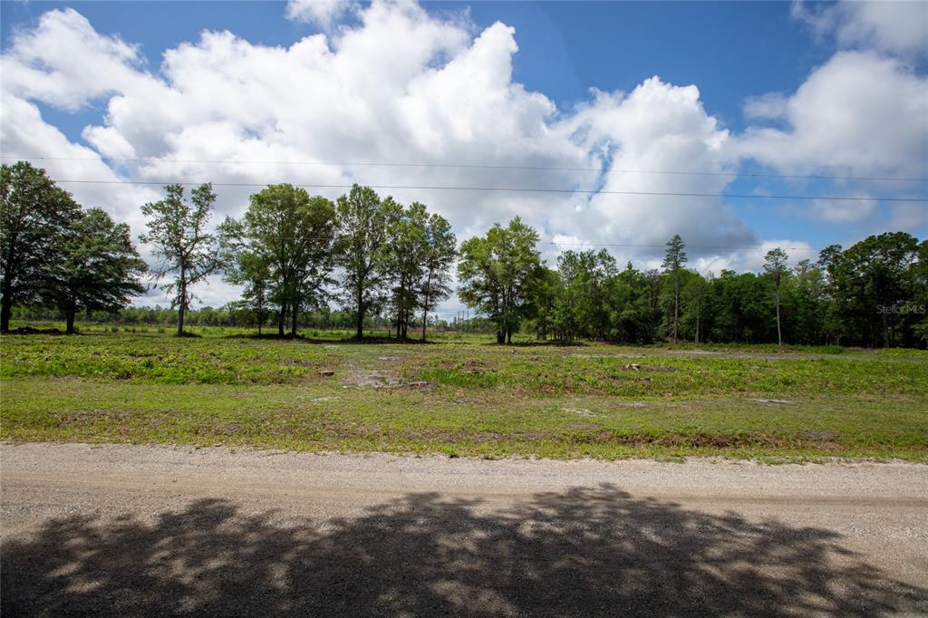 Northwest 185th Street Starke, FL 32091 - Photo 18 of 19 a view of a golf course