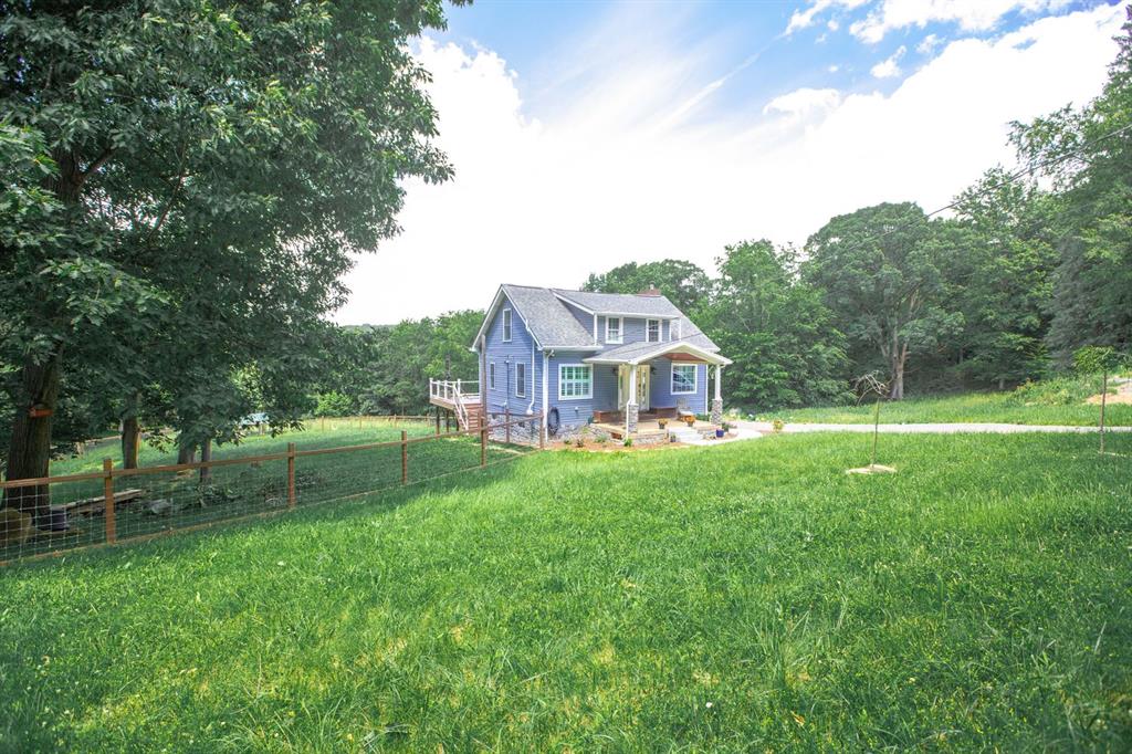 484 Tank Farm Road Aliquippa, PA 15001 - Photo 4 of 45