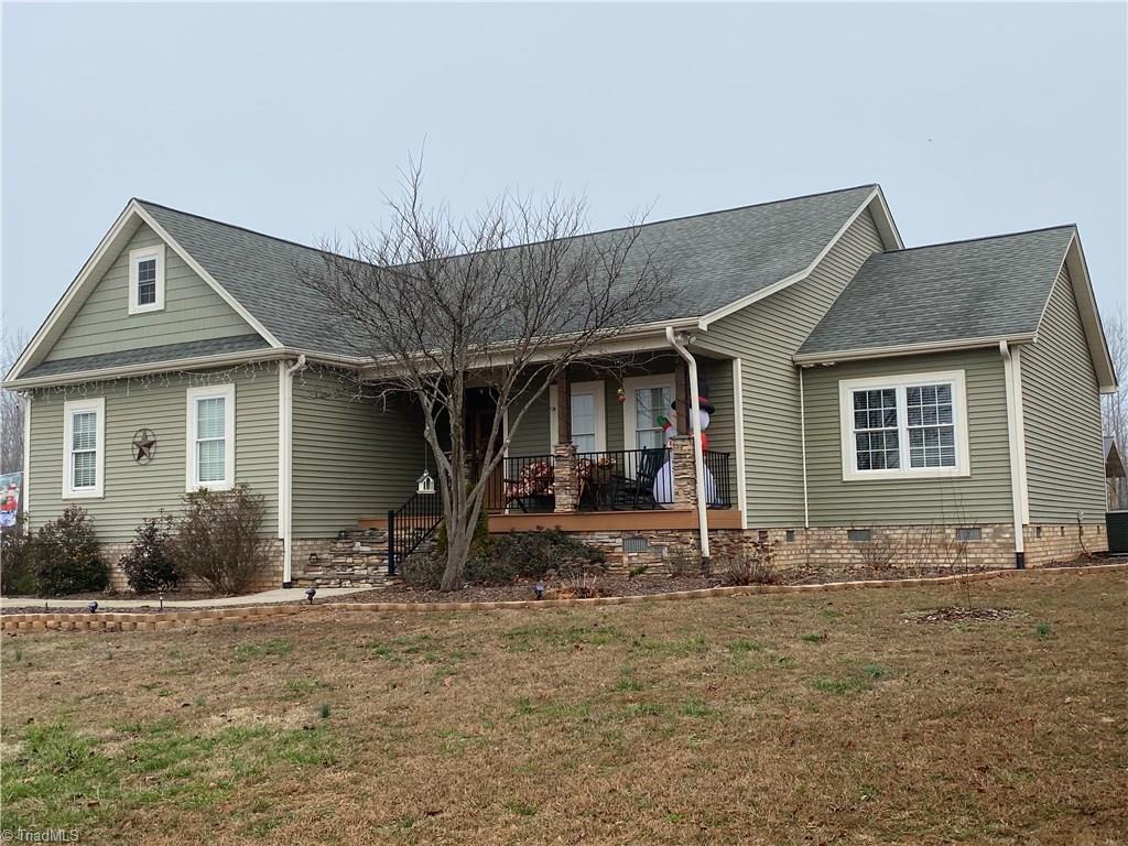 620 Yow Road Seagrove, NC 27341 - Photo 2 of 23