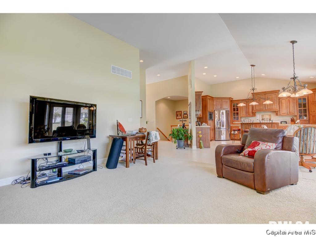 2709 Tartan Way Springfield, IL 62711 - Photo 14 of 31