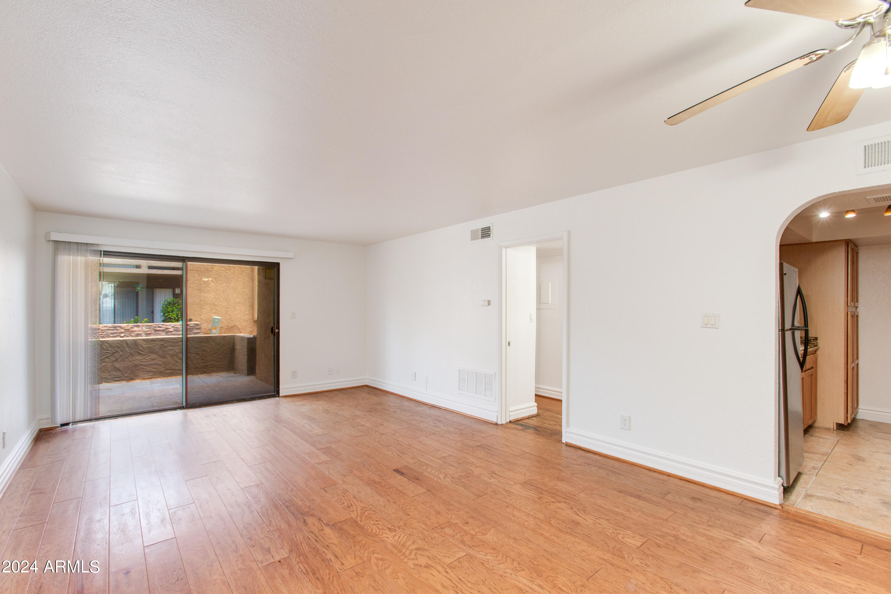3825 East Camelback Road, Unit 132 Phoenix, AZ 85018 - Photo 2 of 19 Main Living Area