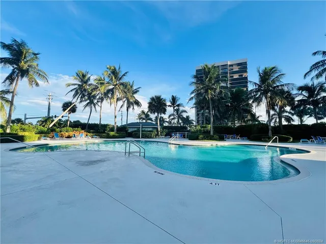 $5,300 | 5051 North Hwy A1A, Unit 126, Fort Pierce, FL 34949