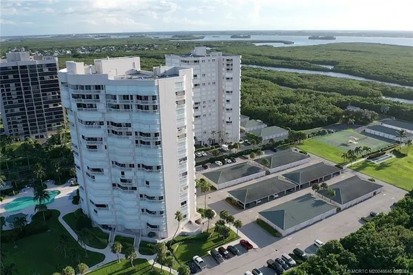 $5,300 | 5051 North Hwy A1A, Unit 126, Fort Pierce, FL 34949