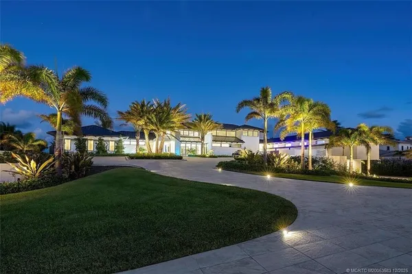 $35,000,000 | 3016 Southeast Dune Drive, Stuart, FL 34996