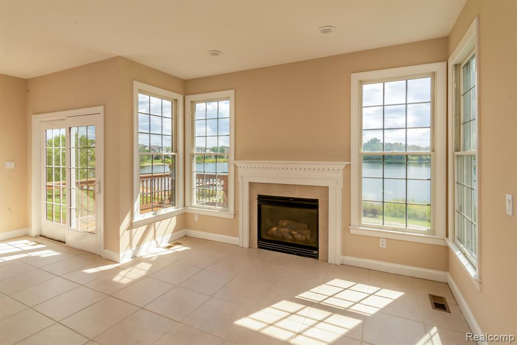 24931 Reeds Pointe Drive Novi, MI 48374 - Photo 10 of 42 Gallery Image 10
