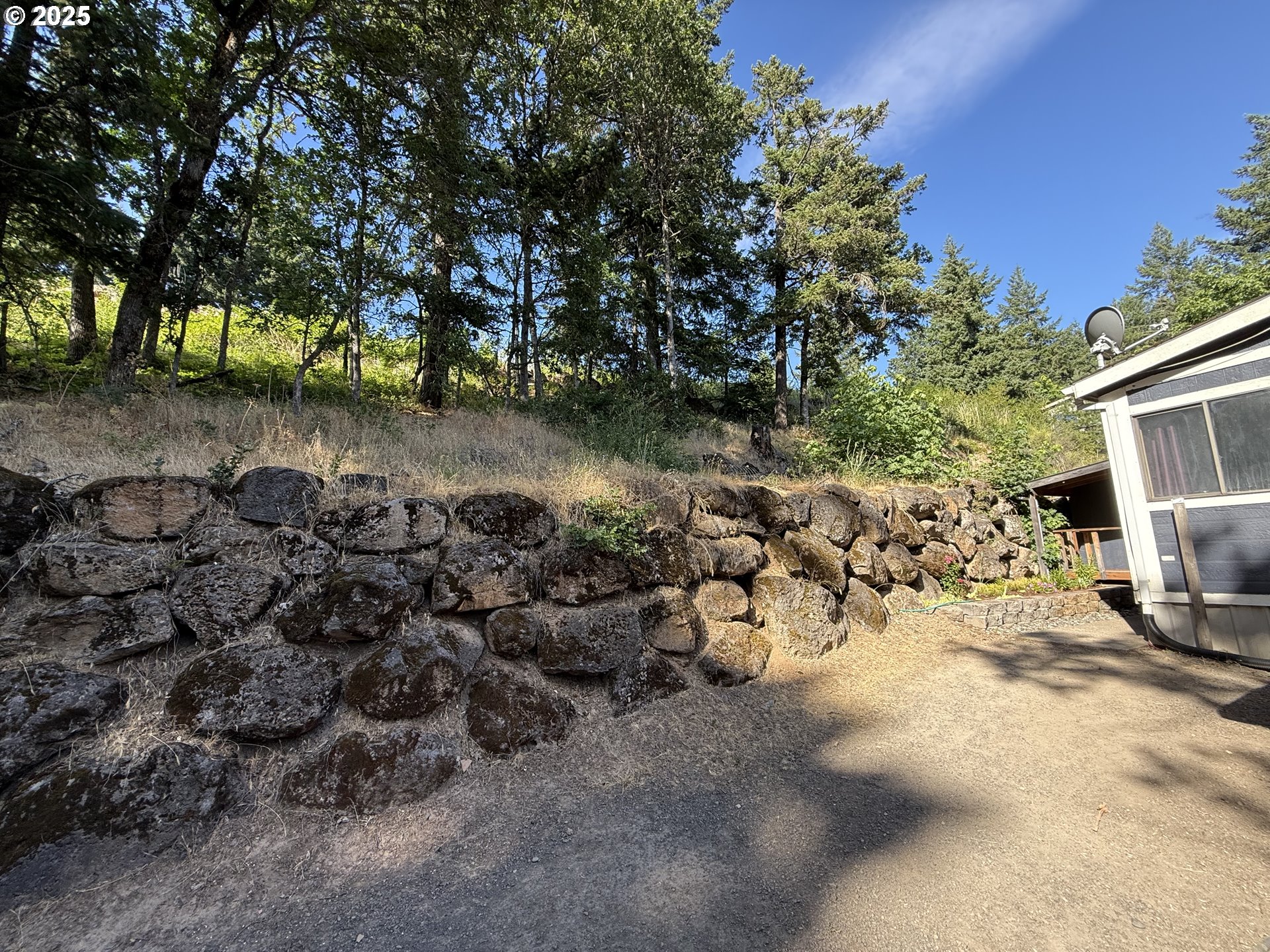 590 Northeast Spring Street White Salmon, WA 98672 - Photo 4 of 13 a view of yard with green space