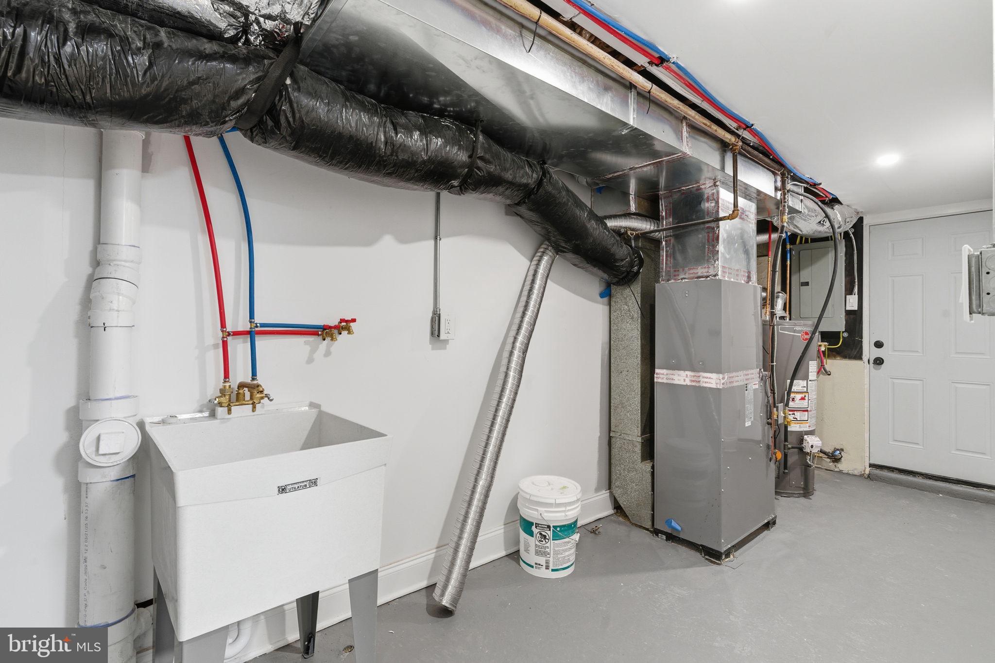 2003 Heather Road Folcroft, PA 19032 - Photo 24 of 27 Utility Room
