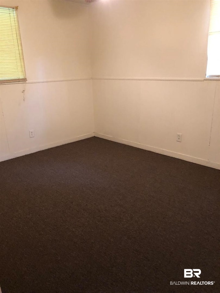 558 Sunnyvale Court Mobile, AL 36609 - Photo 9 of 12