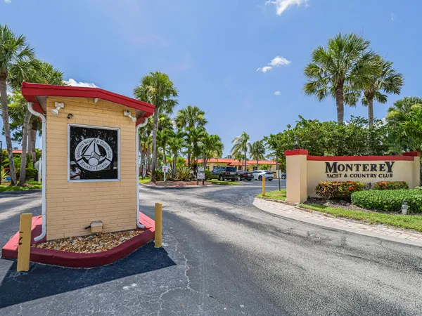 $129,900 | 1987 Southwest Palm City Road, Unit BLDG 45 D, Stuart, FL 34994